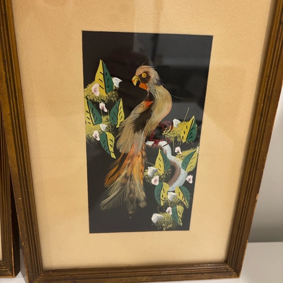 Vintage Mexican bird feather art paintings wood frames SET OF TWO 10.75" X 7.5" - Picture 5 of 13